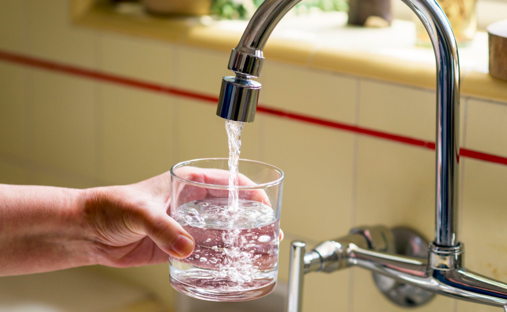 how to get rid of fluoride in water